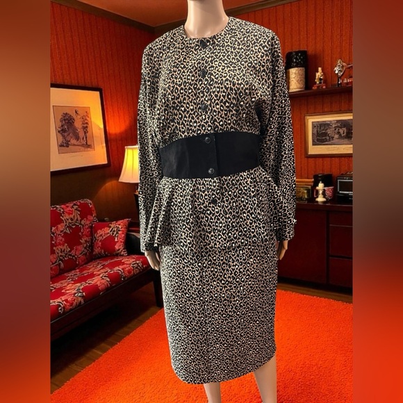 Vintage St Gillian leopard 2 pc pencil skirt peplum jacket print Silk M/L - Picture 1 of 10